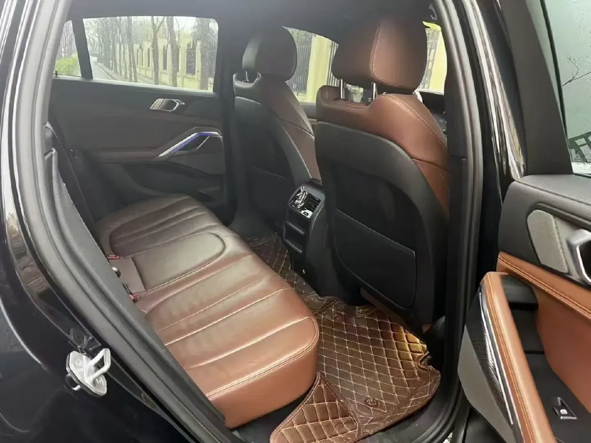 2020 BMW X6 3.0T 340HP L6 8AT,autocango,china used car exporter,china ev exporter,chinese used car exporter,chinese used ev exporter