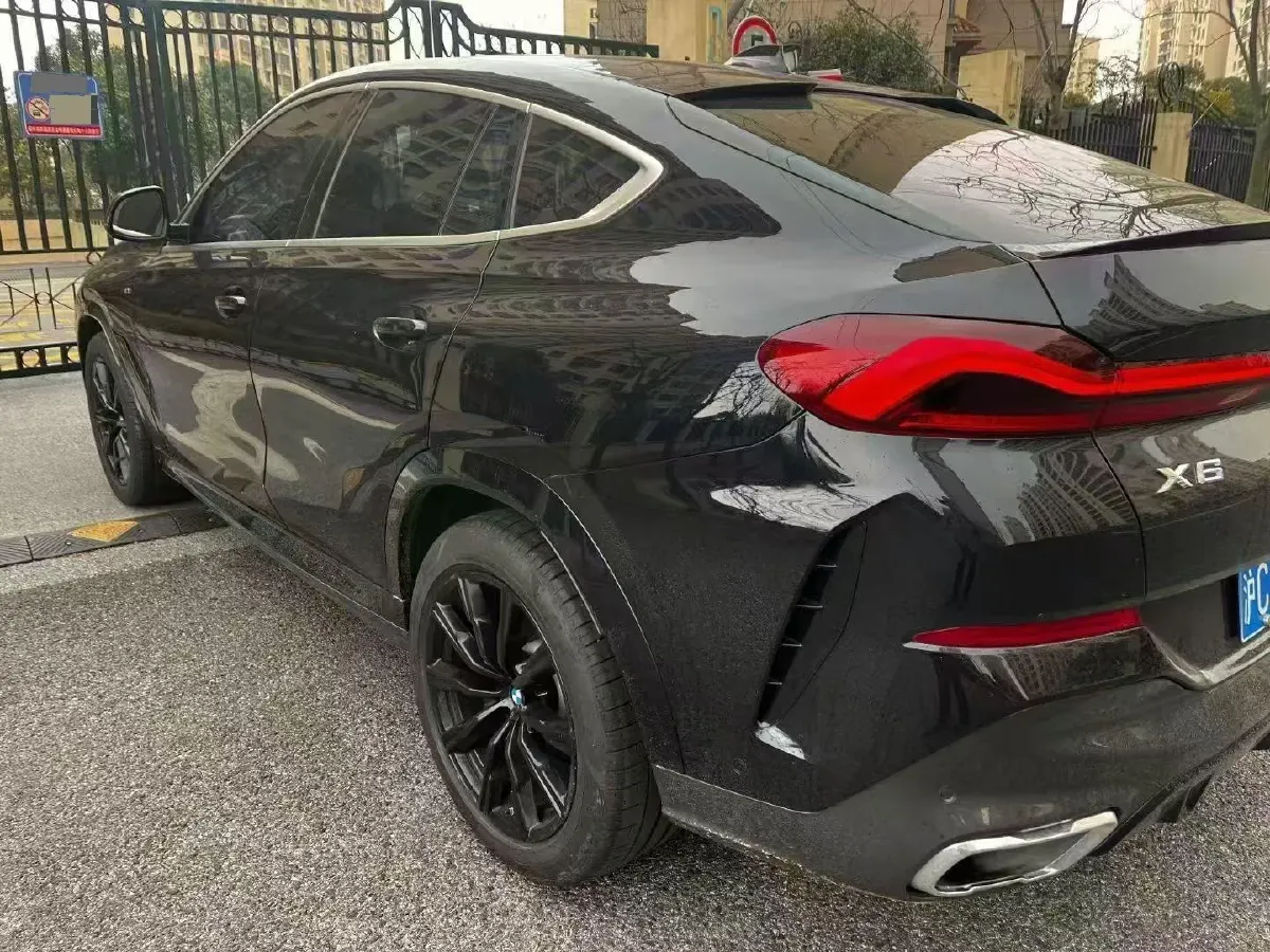 2020 BMW X6 3.0T 340HP L6 8AT,autocango,china used car exporter,china ev exporter,chinese used car exporter,chinese used ev exporter