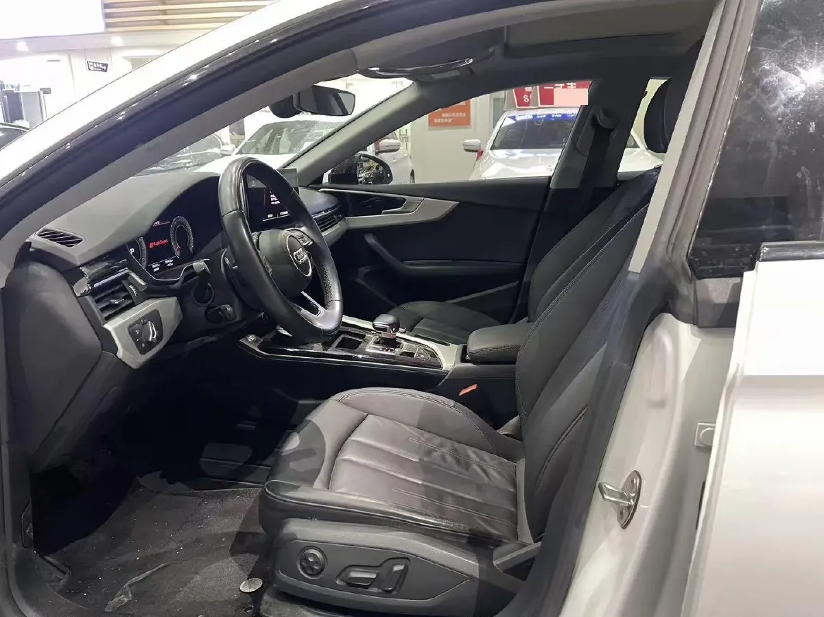 2021 Audi A5 2.0T 204HP L4 7DCT,autocango,china used car exporter,china ev exporter,chinese used car exporter,chinese used ev exporter