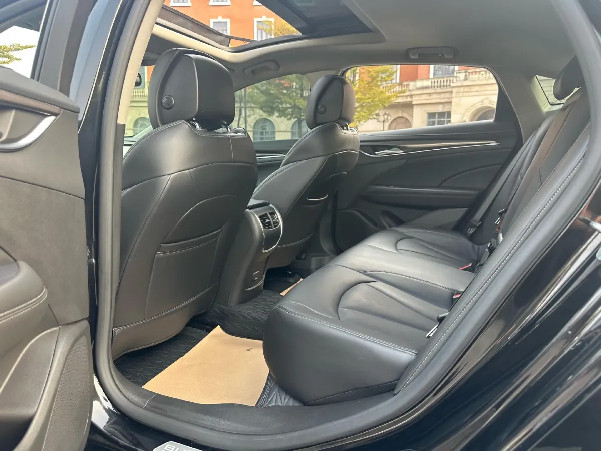 2020 Buick Larcosse 2.0T 237HP L4 9AT,autocango,china used car exporter,china ev exporter,chinese used car exporter,chinese used ev exporter