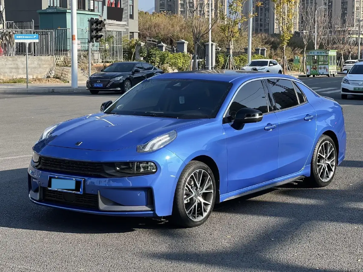 2019 LYNK&CO 01 2.0T 190HP L4 6AT