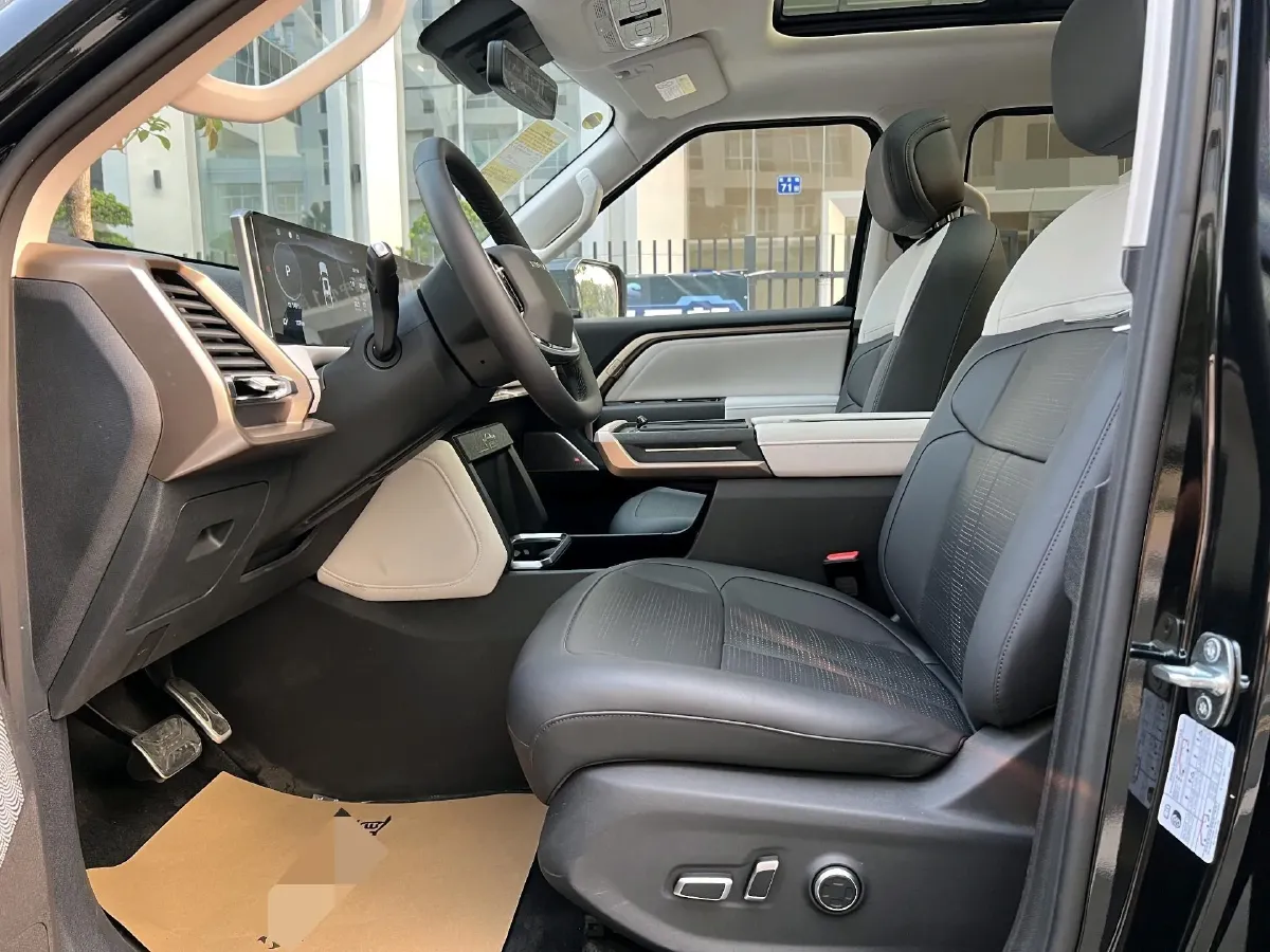 2025 MAXUS Interstellar X BEV 102.2KWH,autocango,china used car exporter,china ev exporter,chinese used car exporter,chinese used ev exporter