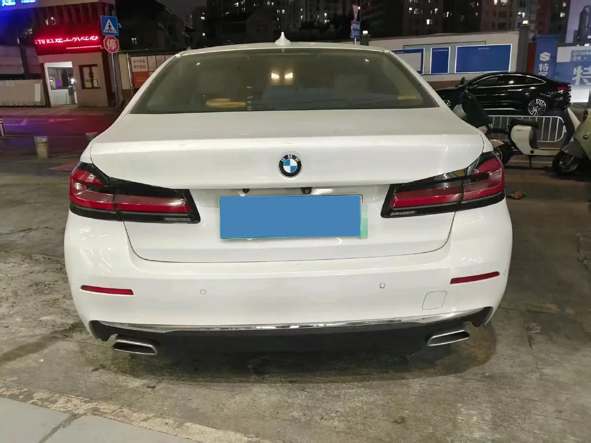 2021 BMW 5 Series 2.0T 184HP L4 8AT PHEV 17.7KWH,autocango,china used car exporter,china ev exporter,chinese used car exporter,chinese used ev exporter