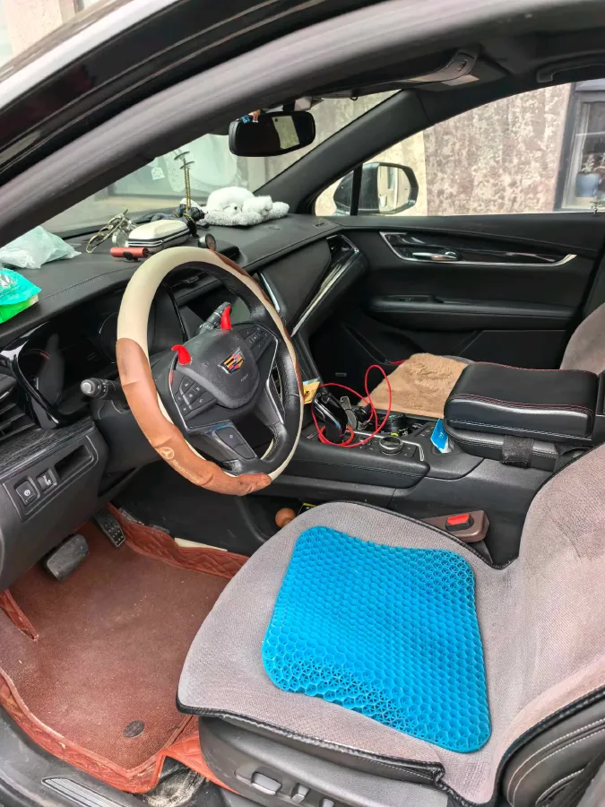 2021 Cadillac XT5 2.0T 237HP L4 9AT,autocango,china used car exporter,china ev exporter,chinese used car exporter,chinese used ev exporter