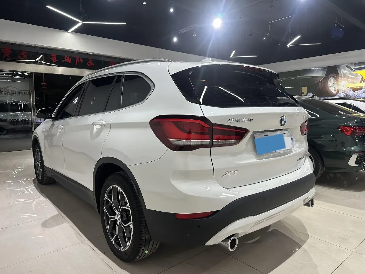 2022 BMW X1 2.0T 192HP L4 7DCT,autocango,china used car exporter,china ev exporter,chinese used car exporter,chinese used ev exporter