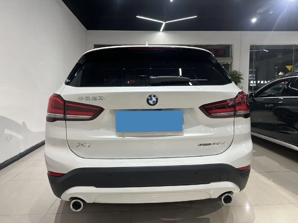 2022 BMW X1 2.0T 192HP L4 7DCT,autocango,china used car exporter,china ev exporter,chinese used car exporter,chinese used ev exporter