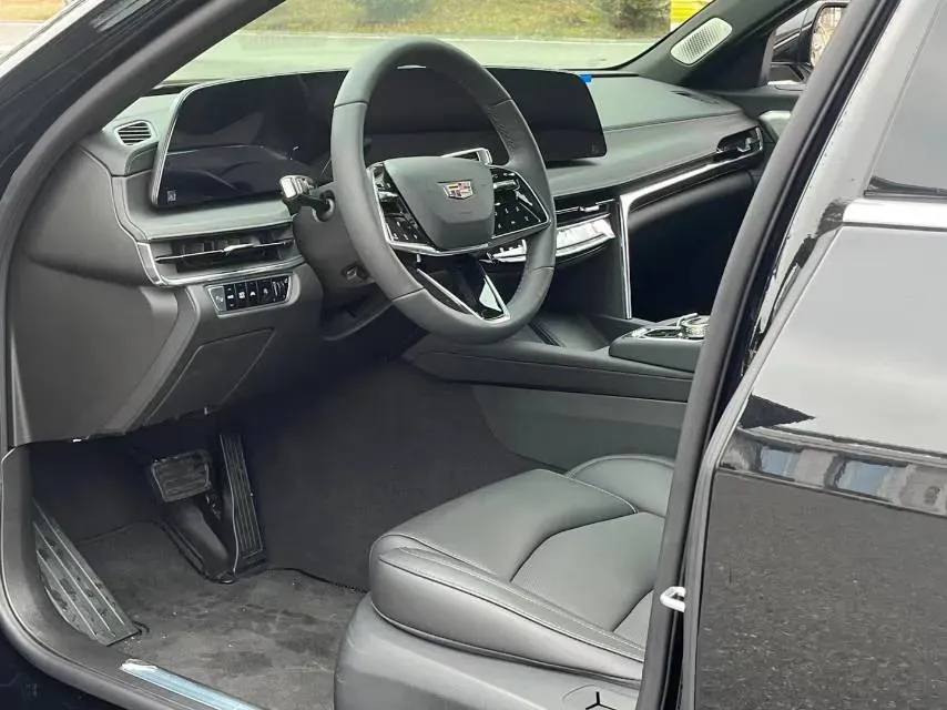 2023 Cadillac CT6 2.0T 237HP L4 10AT,autocango,china used car exporter,china ev exporter,chinese used car exporter,chinese used ev exporter