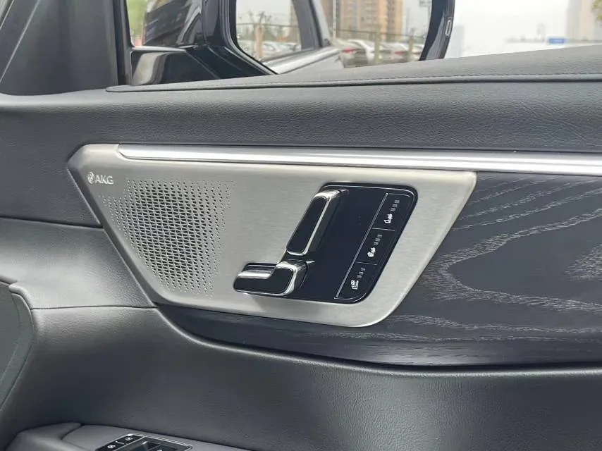 2023 Cadillac CT6 2.0T 237HP L4 10AT,autocango,china used car exporter,china ev exporter,chinese used car exporter,chinese used ev exporter