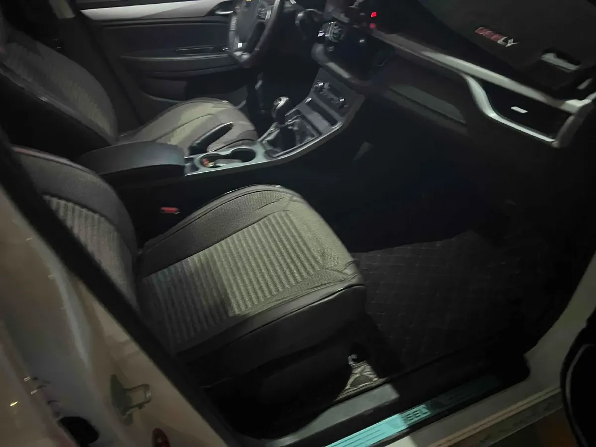 2018 Geely Emgrand 1.5L 109HP L4 5MT,autocango,china used car exporter,china ev exporter,chinese used car exporter,chinese used ev exporter