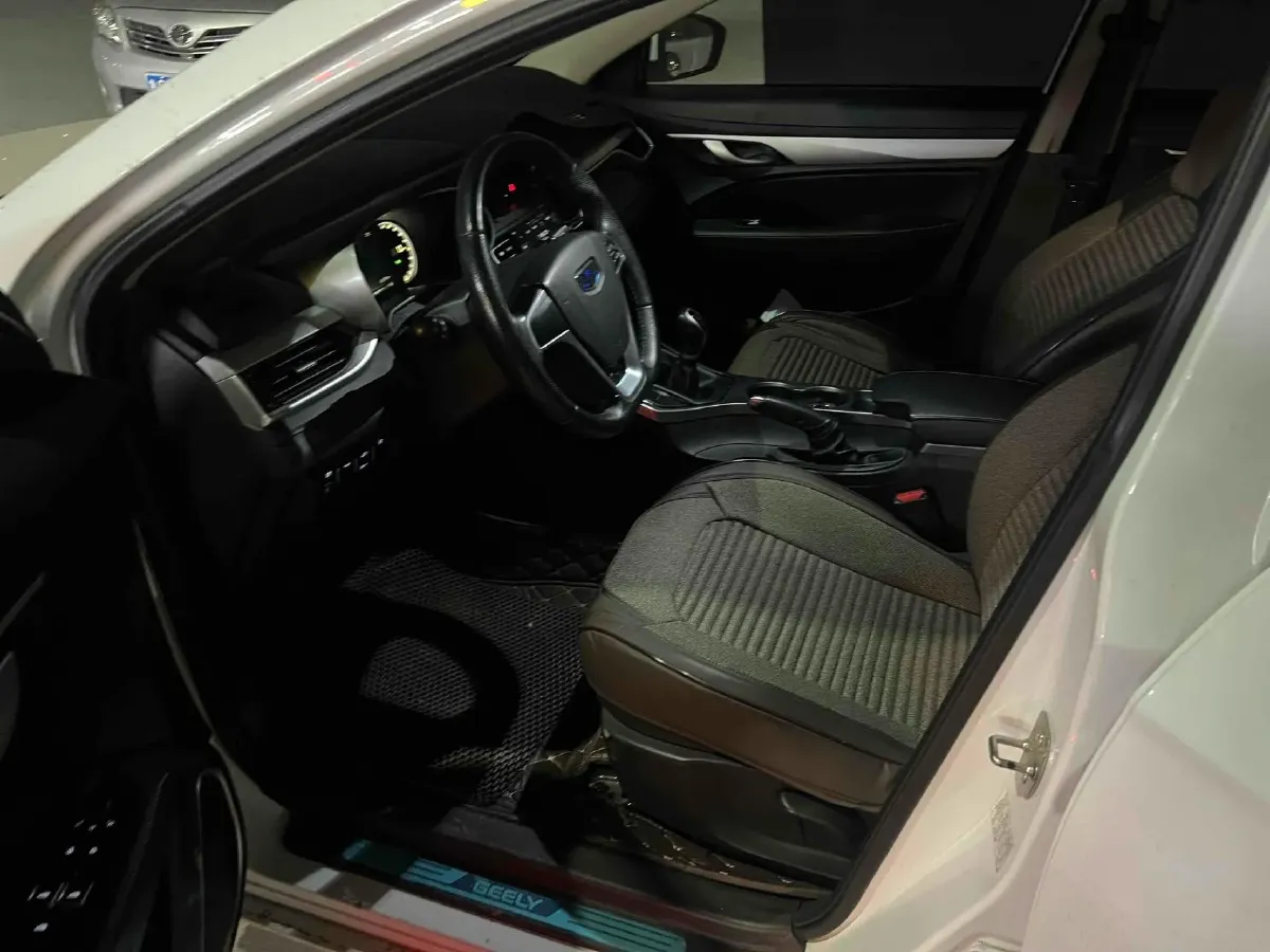 2018 Geely Emgrand 1.5L 109HP L4 5MT,autocango,china used car exporter,china ev exporter,chinese used car exporter,chinese used ev exporter