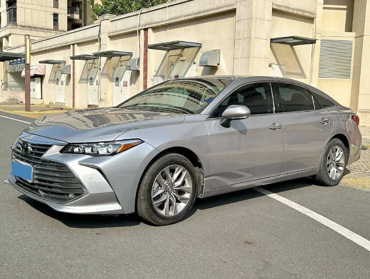 2019 Toyota Avalon 2.0L 178HP L4 CVT