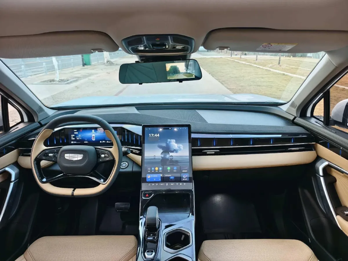 2023 Geely StarRay 1.5T 181HP L4 7DCT,autocango,china used car exporter,china ev exporter,chinese used car exporter,chinese used ev exporter