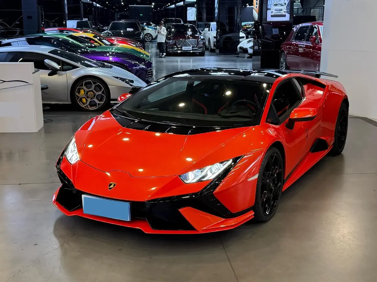 2023 Lamborghini Huracán 5.2L 640HP V10 7DCT