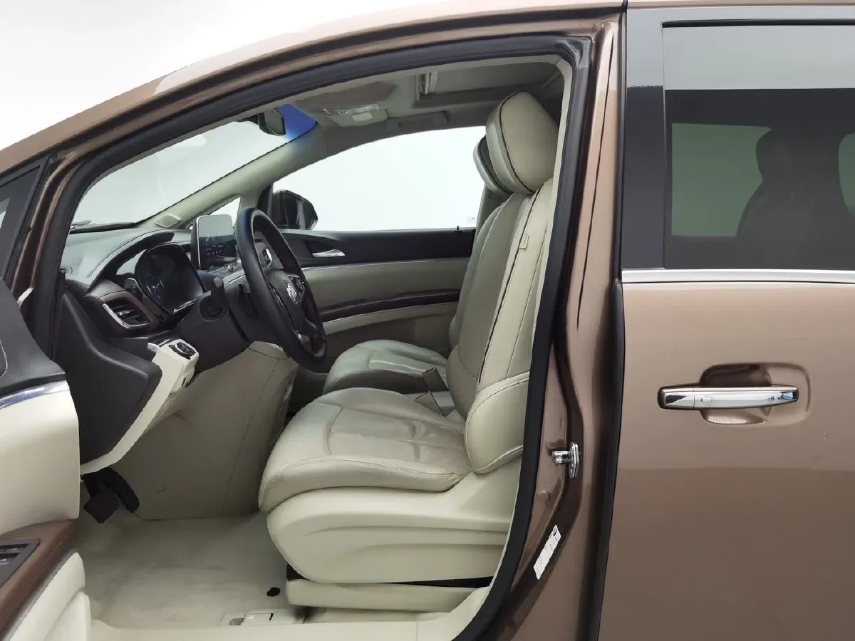 2021 Buick GL8 2.0T 237HP L4 9AT,autocango,china used car exporter,china ev exporter,chinese used car exporter,chinese used ev exporter