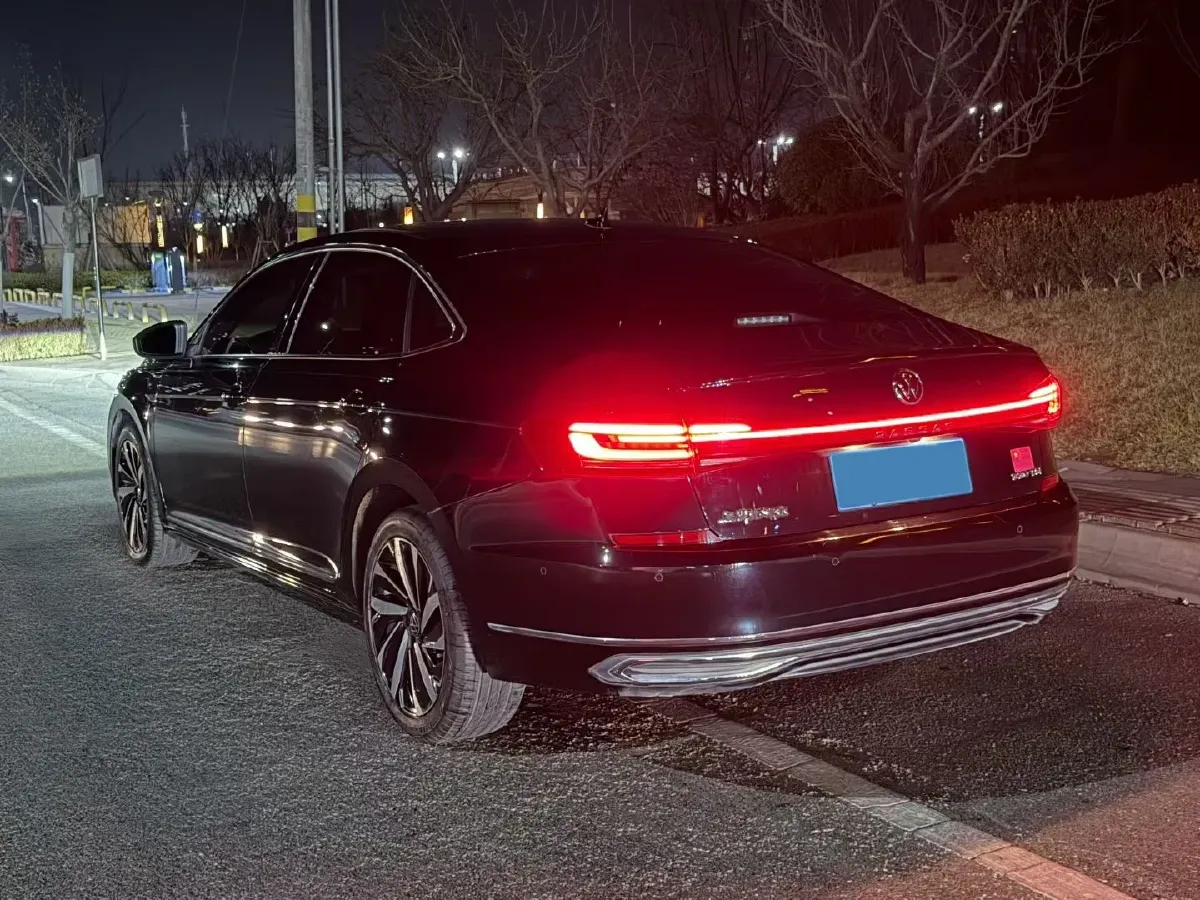 2023 Volkswagen Passat 2.0T 186HP L4 7DCT,autocango,china used car exporter,china ev exporter,chinese used car exporter,chinese used ev exporter