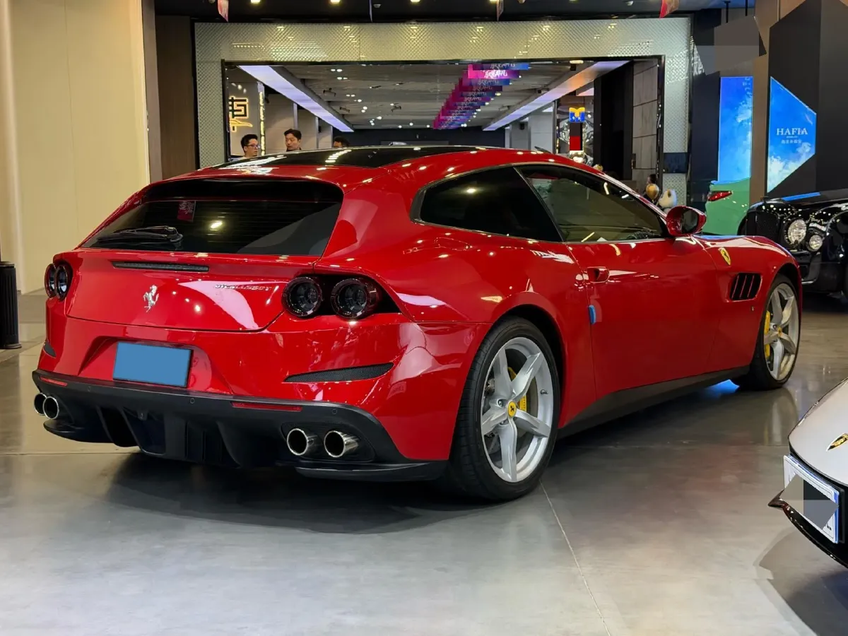 2017 Ferrari GTC4 Lusso 3.9T 609HP V8 7DCT,autocango,china used car exporter,china ev exporter,chinese used car exporter,chinese used ev exporter