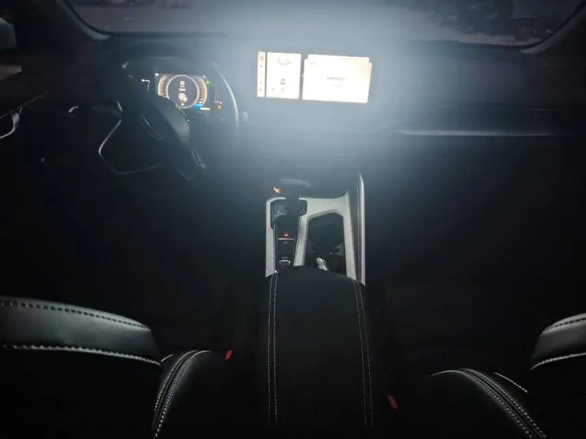 2021 Geely Preface 2.0T 190HP L4 7DCT,autocango,china used car exporter,china ev exporter,chinese used car exporter,chinese used ev exporter