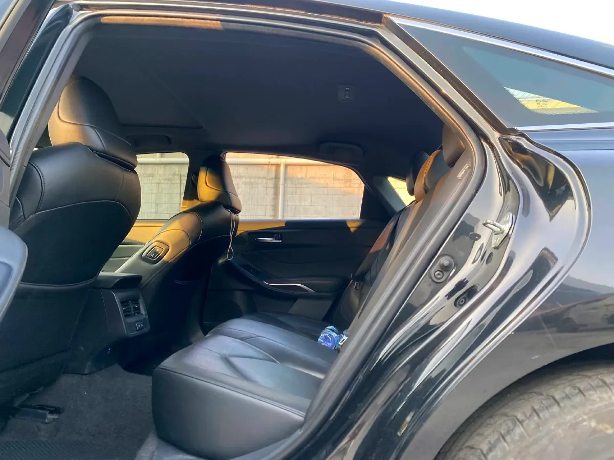 2022 Toyota Avalon 2.0L 178HP L4 CVT,autocango,china used car exporter,china ev exporter,chinese used car exporter,chinese used ev exporter