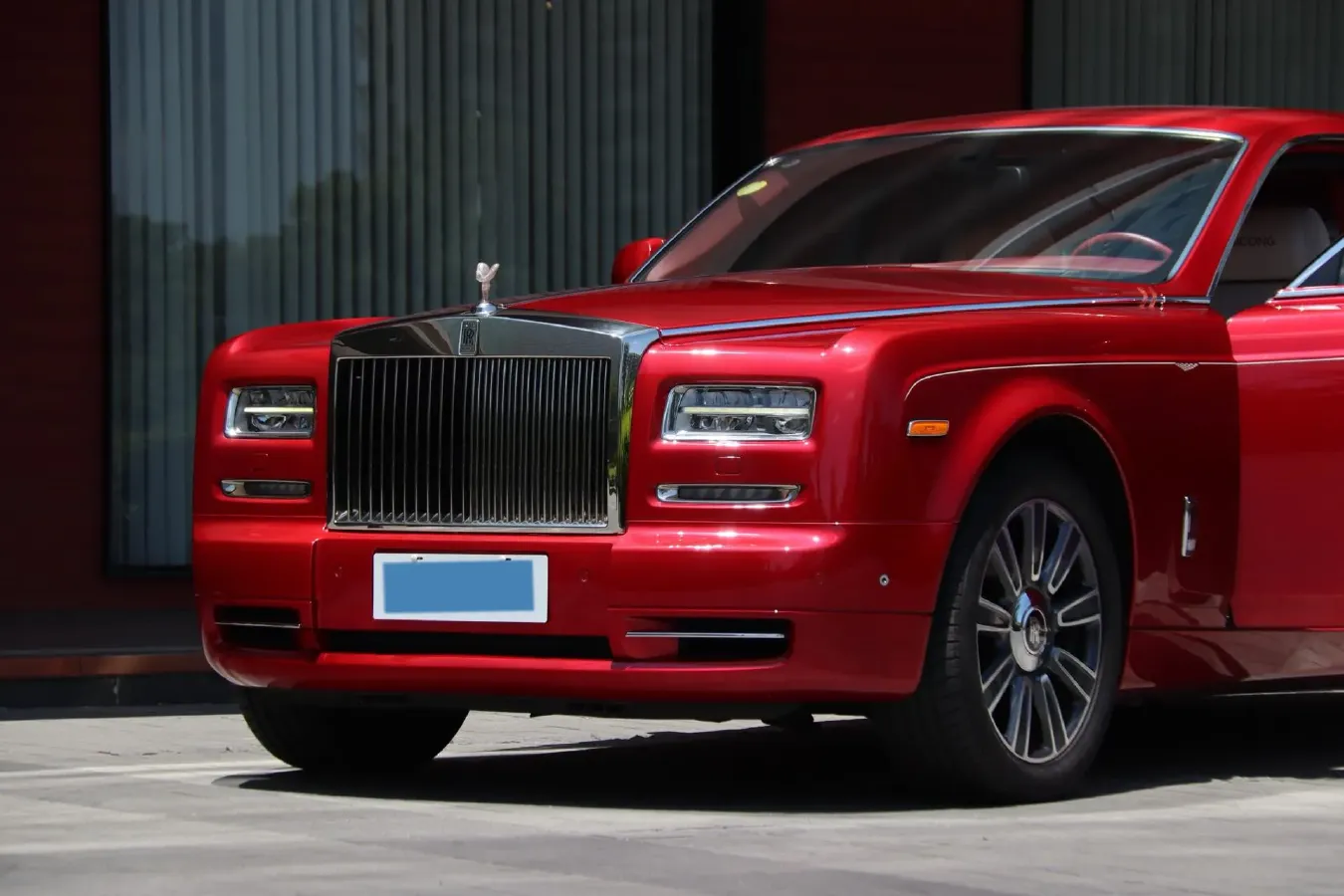 2016 Rolls-Royce Phantom 6.7L 460HP V12 8AT,autocango,china used car exporter,china ev exporter,chinese used car exporter,chinese used ev exporter