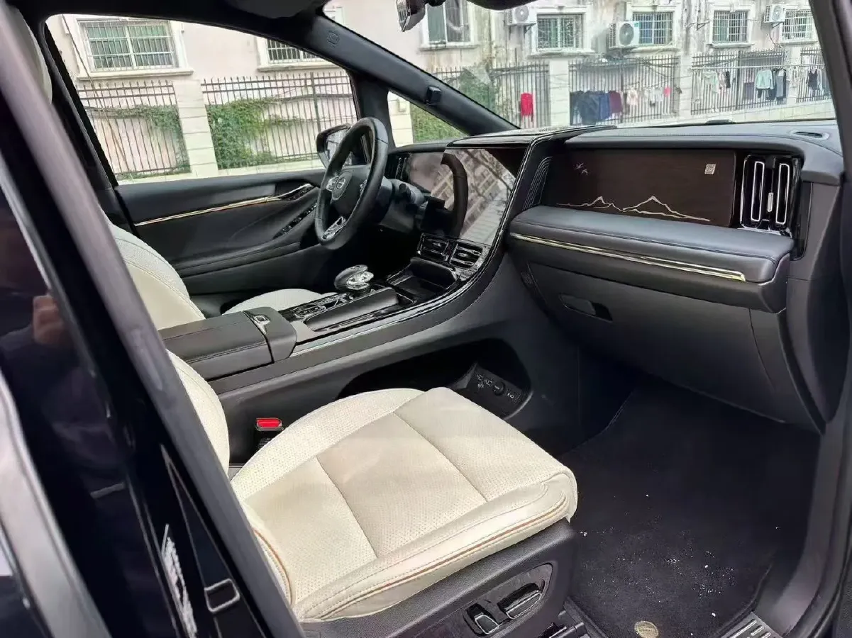 2023 GAC Trumpchi M8 2.0T 190HP L4 E-CVT Hybrid,autocango,china used car exporter,china ev exporter,chinese used car exporter,chinese used ev exporter