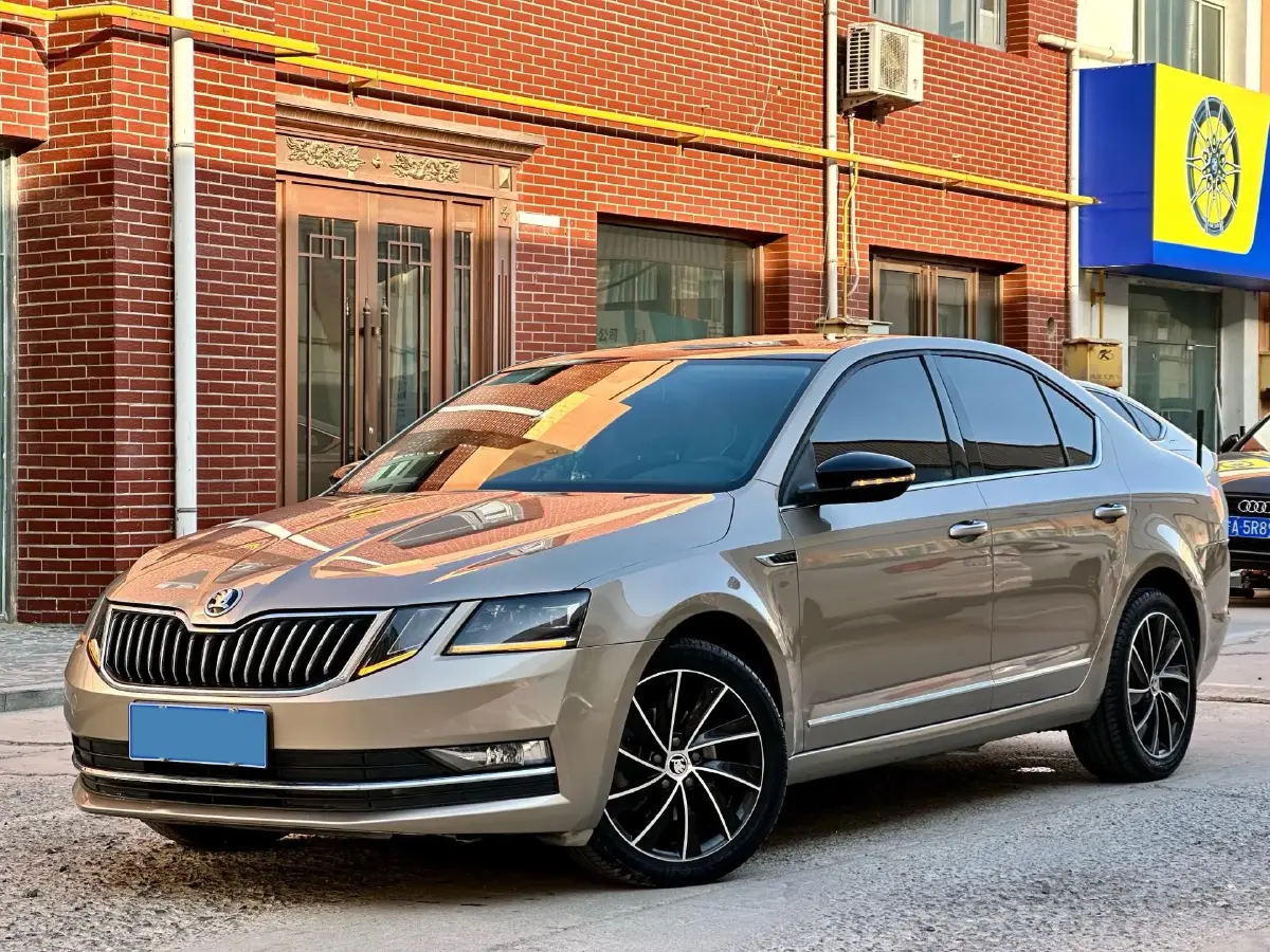 2019 Skoda Octavia 1.4T 150HP L4 7DCT
