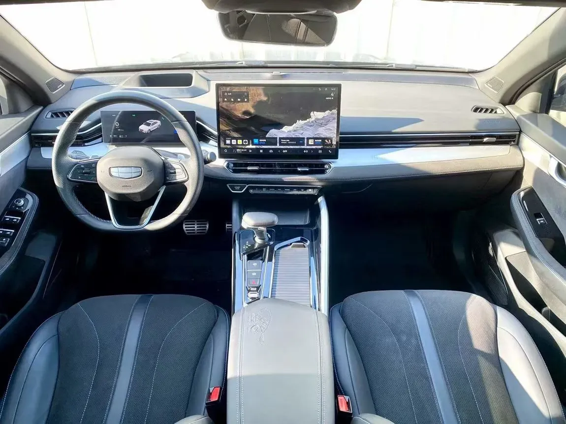 2025 Geely Preface 1.5T 181HP L4 7DCT,autocango,china used car exporter,china ev exporter,chinese used car exporter,chinese used ev exporter