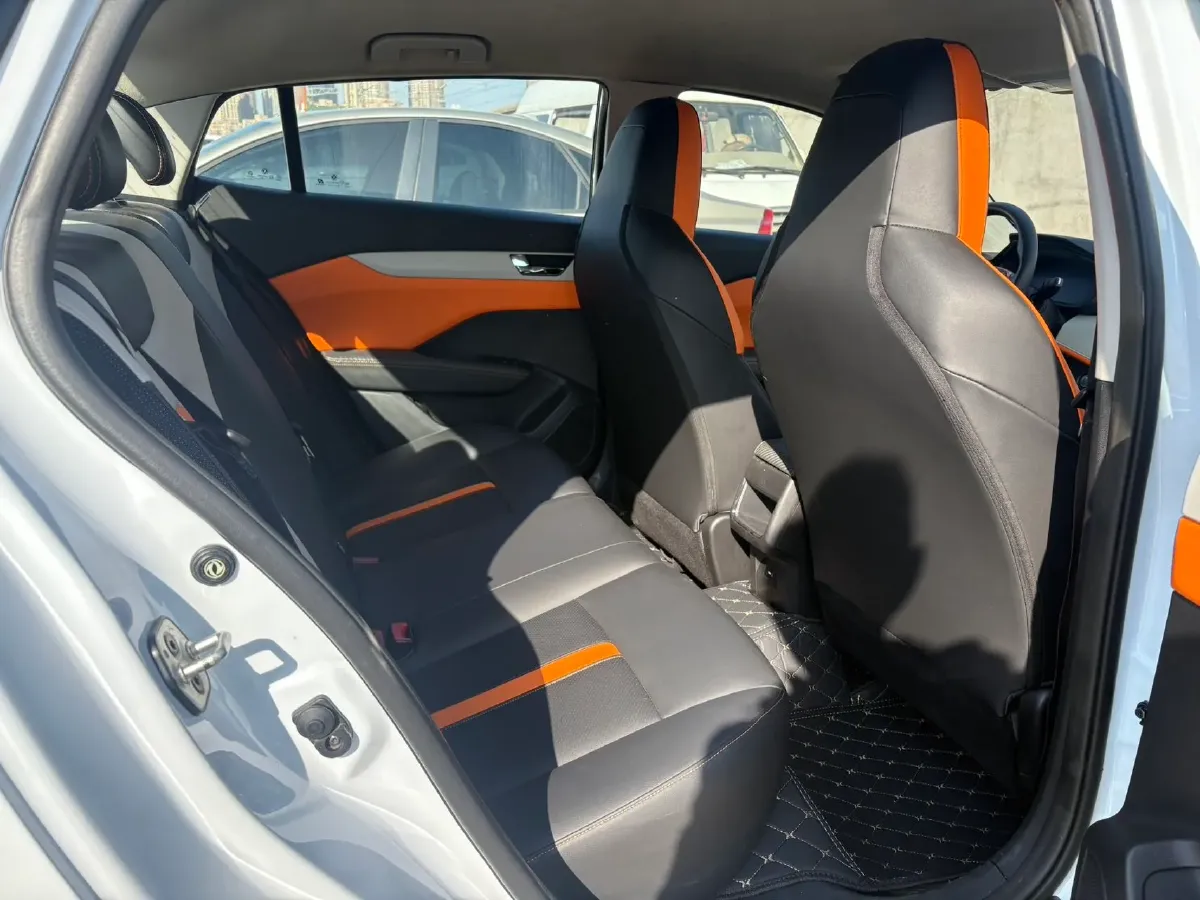 2023 DongFeng Aeolus YiXuan 1.5L 125HP L4 6DCT,autocango,china used car exporter,china ev exporter,chinese used car exporter,chinese used ev exporter