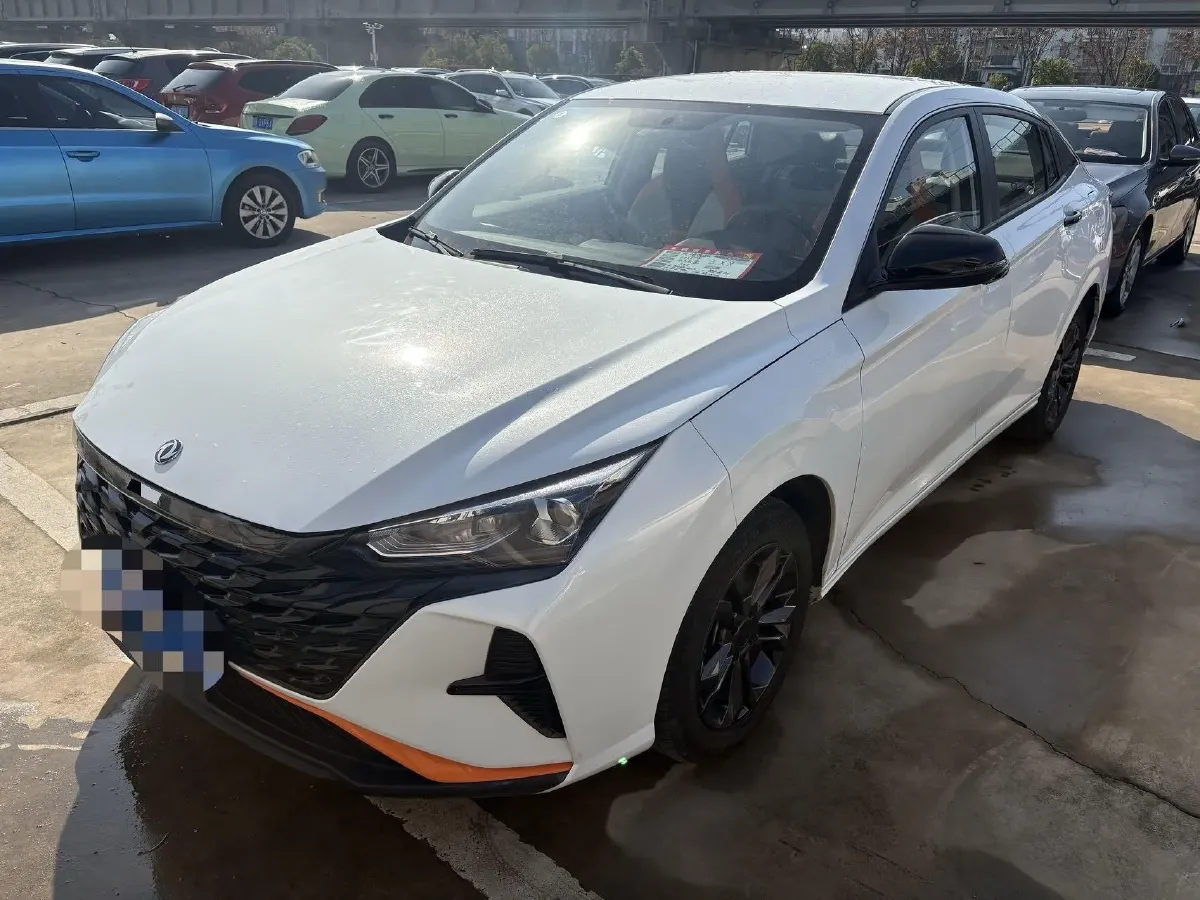 2023 DongFeng Aeolus YiXuan 1.5L 125HP L4 6DCT,autocango,china used car exporter,china ev exporter,chinese used car exporter,chinese used ev exporter