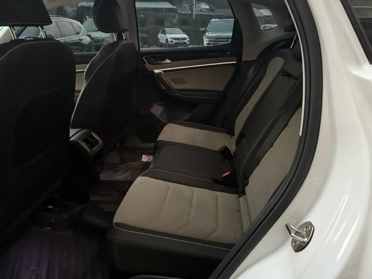 2023 Volkswagen Tayron X 2.0T 186HP L4 7DCT,autocango,china used car exporter,china ev exporter,chinese used car exporter,chinese used ev exporter