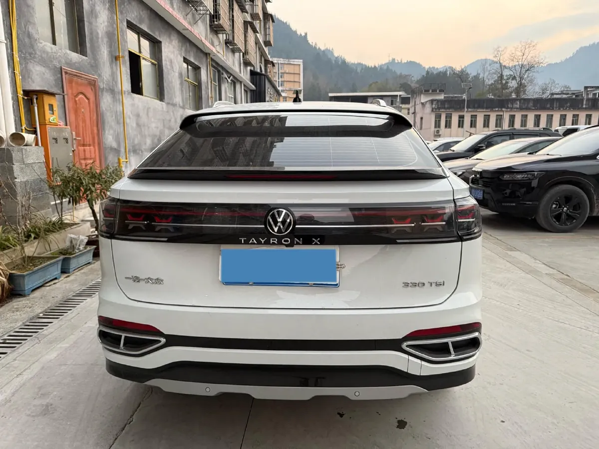 2023 Volkswagen Tayron X 2.0T 186HP L4 7DCT,autocango,china used car exporter,china ev exporter,chinese used car exporter,chinese used ev exporter