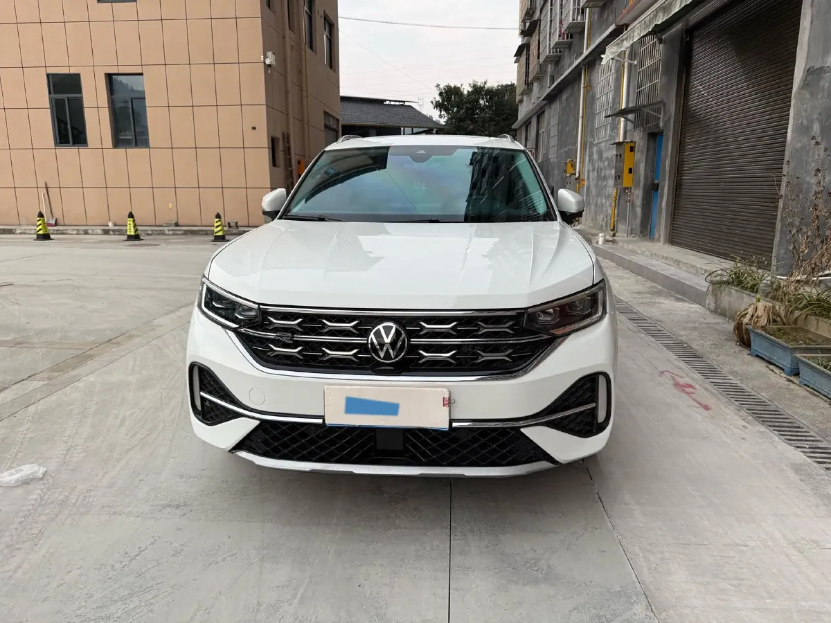 2023 Volkswagen Tayron X 2.0T 186HP L4 7DCT,autocango,china used car exporter,china ev exporter,chinese used car exporter,chinese used ev exporter