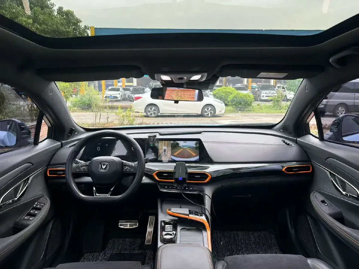 2022 ChangAn UNI-T 1.5T 188HP L4 7DCT,autocango,china used car exporter,china ev exporter,chinese used car exporter,chinese used ev exporter