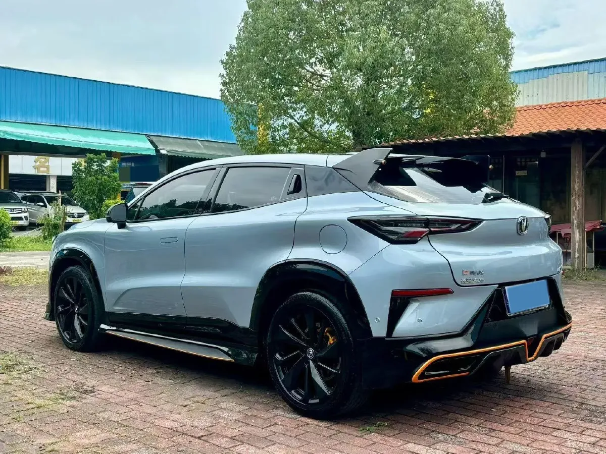 2022 ChangAn UNI-T 1.5T 188HP L4 7DCT,autocango,china used car exporter,china ev exporter,chinese used car exporter,chinese used ev exporter