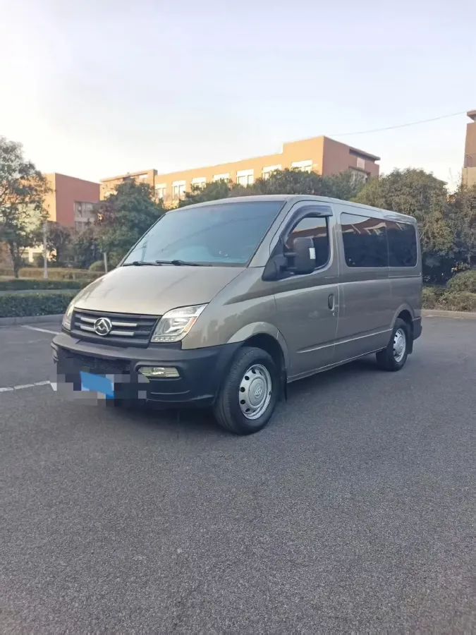 2018 MAXUS XinTu V80 2.5T 136HP L4 6AMT,autocango,china used car exporter,china ev exporter,chinese used car exporter,chinese used ev exporter