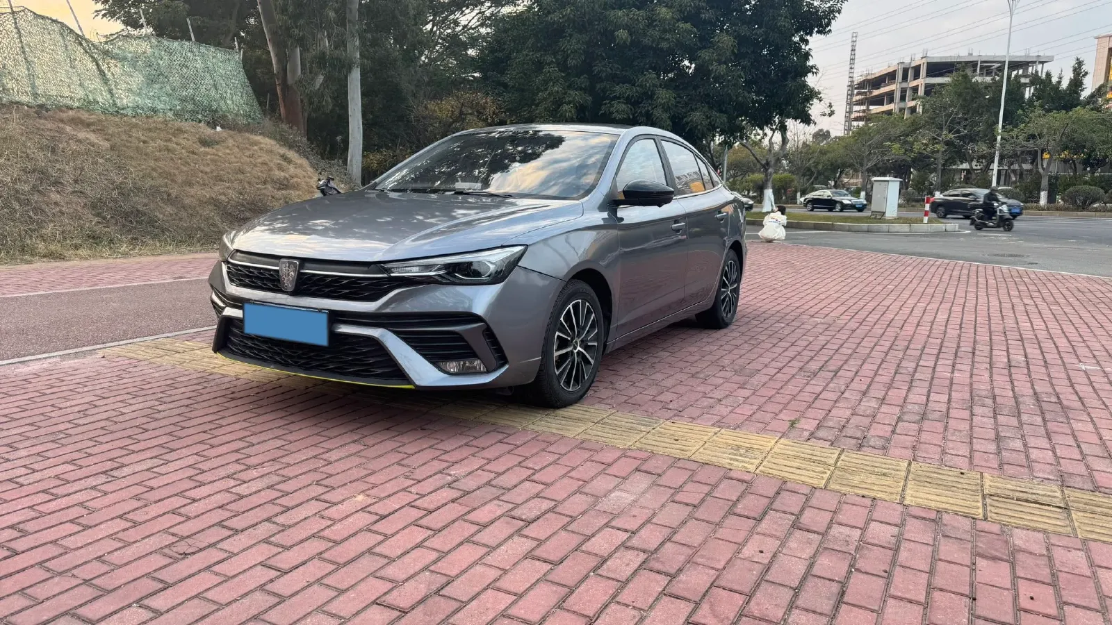 2021 Roewe i5 1.5L 120HP L4 CVT,autocango,china used car exporter,china ev exporter,chinese used car exporter,chinese used ev exporter