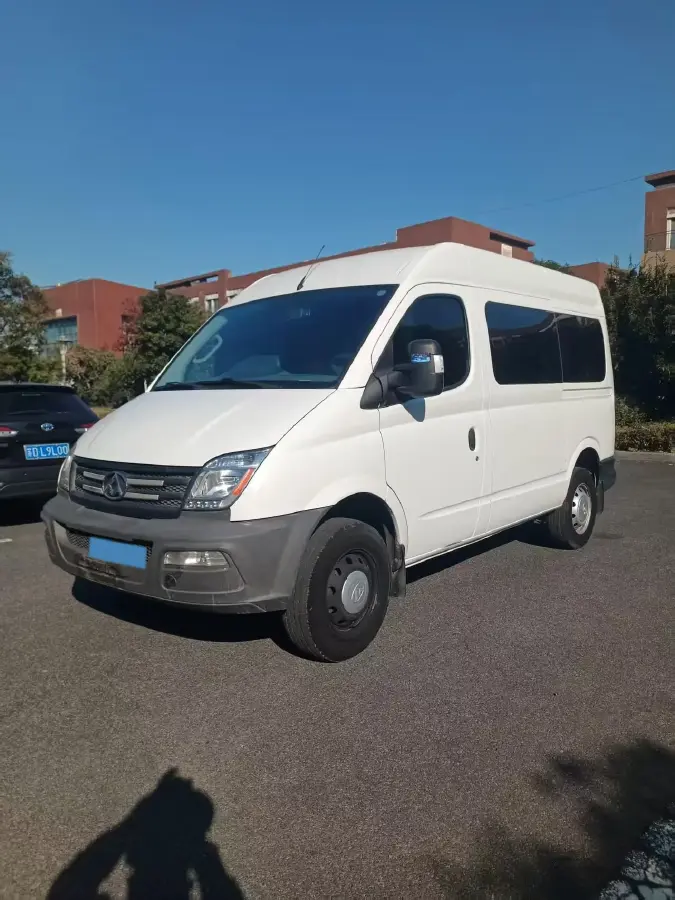 2018 MAXUS XinTu V80 2.5T 136HP L4 6MT