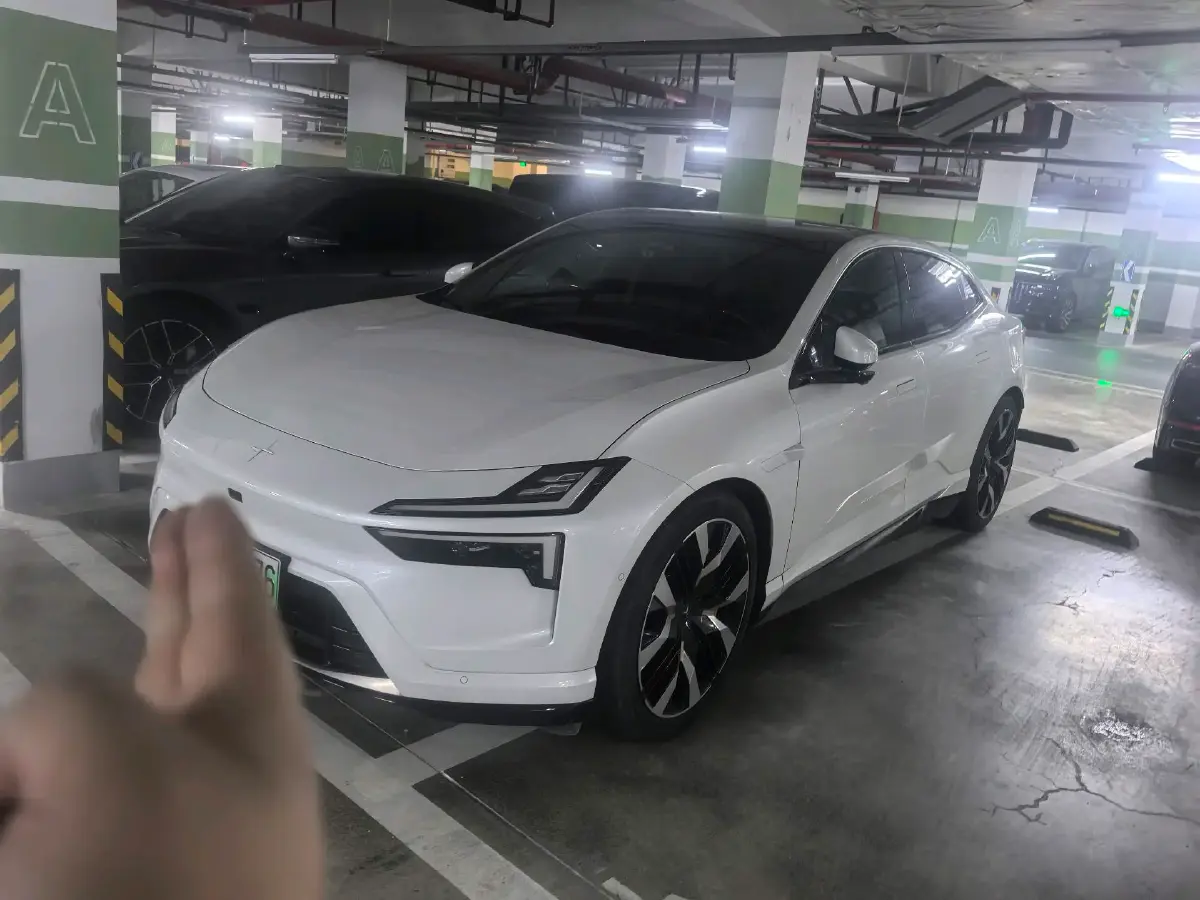 2023 Polestar 4 BEV 100KWH