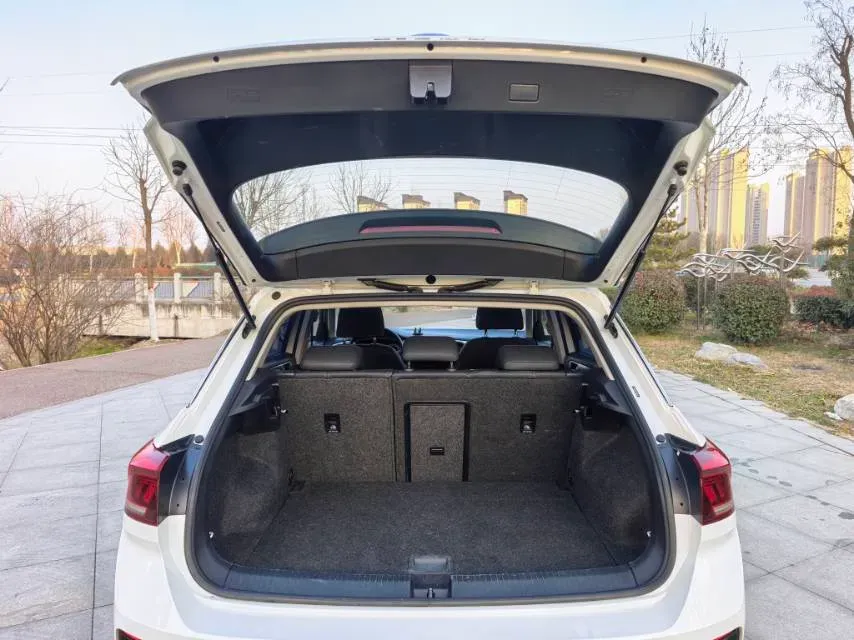 2022 Volkswagen T-Roc 1.4T 150HP L4 7DCT,autocango,china used car exporter,china ev exporter,chinese used car exporter,chinese used ev exporter