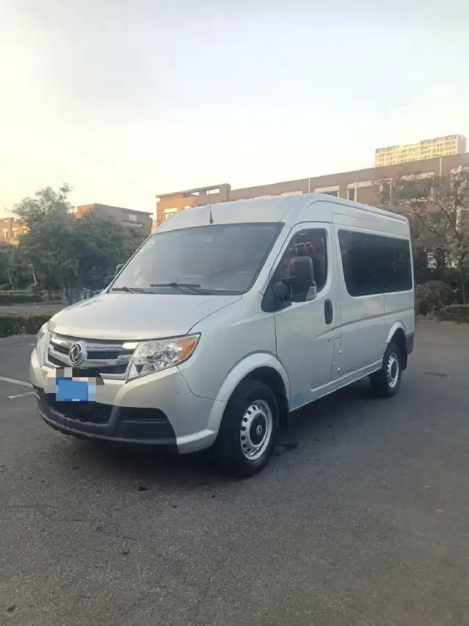 2019 MAXUS XinTu V80 2.5T 136HP L4 6MT