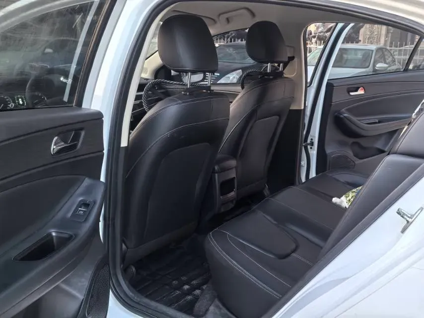 2021 Chery Arrizo 5 1.5L 116HP L4 5MT,autocango,china used car exporter,china ev exporter,chinese used car exporter,chinese used ev exporter