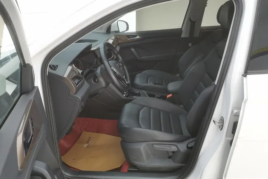 2021 Volkswagen Tharu 1.4T 150HP L4 7DCT,autocango,china used car exporter,china ev exporter,chinese used car exporter,chinese used ev exporter