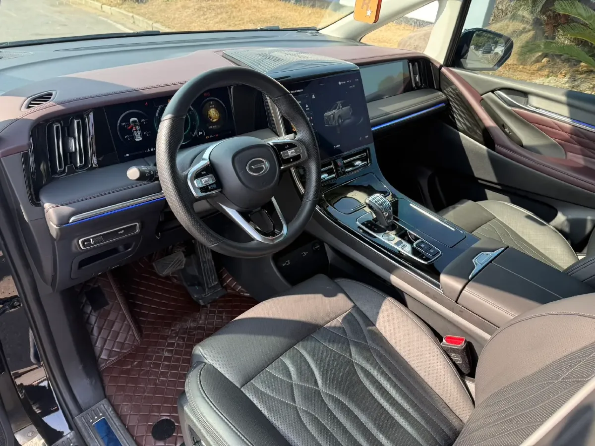 2024 GAC Trumpchi M8 2.0T 252HP L4 8AT,autocango,china used car exporter,china ev exporter,chinese used car exporter,chinese used ev exporter