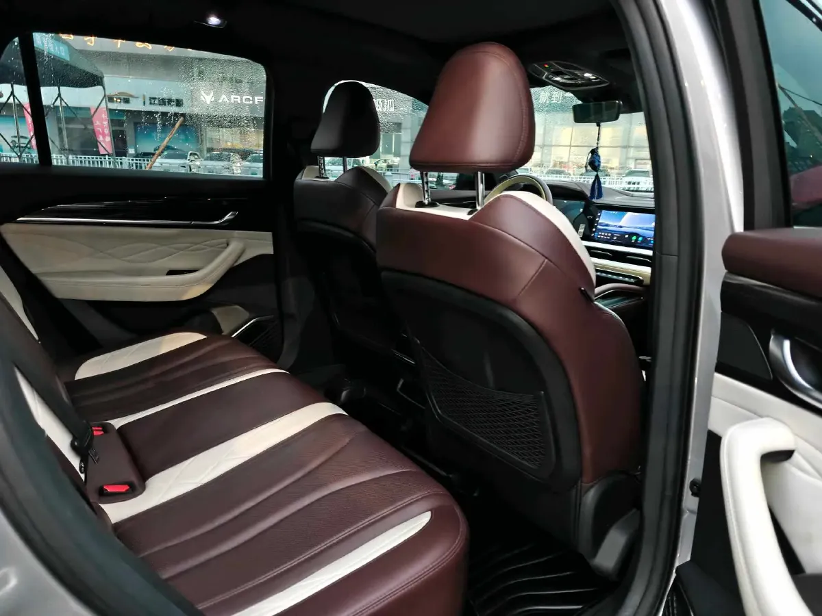 2021 Geely Monjaro 2.0T 218HP L4 7DCT,autocango,china used car exporter,china ev exporter,chinese used car exporter,chinese used ev exporter