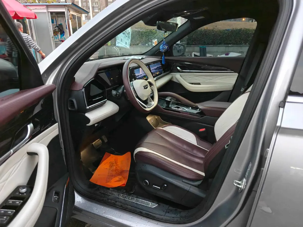 2021 Geely Monjaro 2.0T 218HP L4 7DCT,autocango,china used car exporter,china ev exporter,chinese used car exporter,chinese used ev exporter