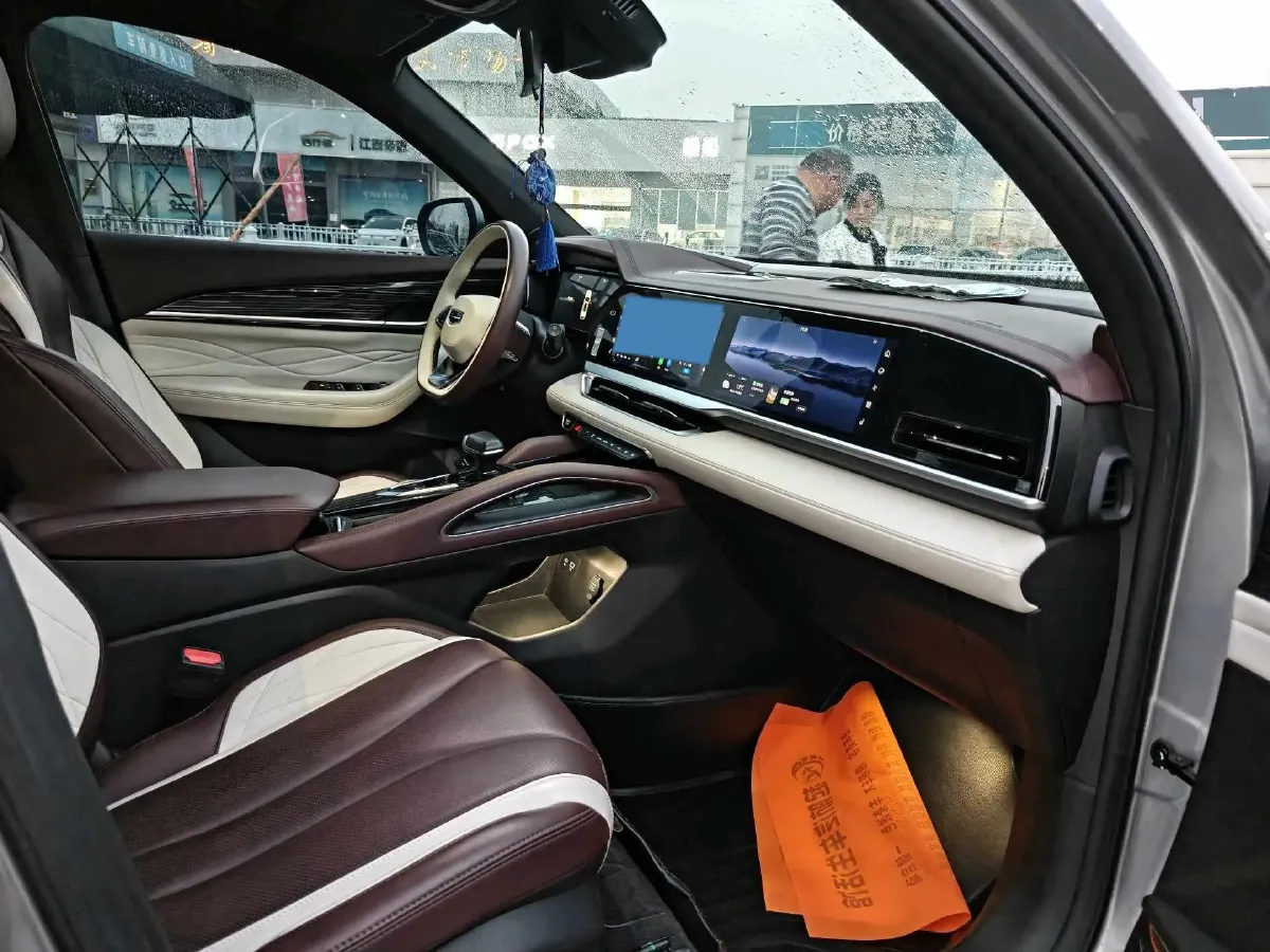 2021 Geely Monjaro 2.0T 218HP L4 7DCT,autocango,china used car exporter,china ev exporter,chinese used car exporter,chinese used ev exporter