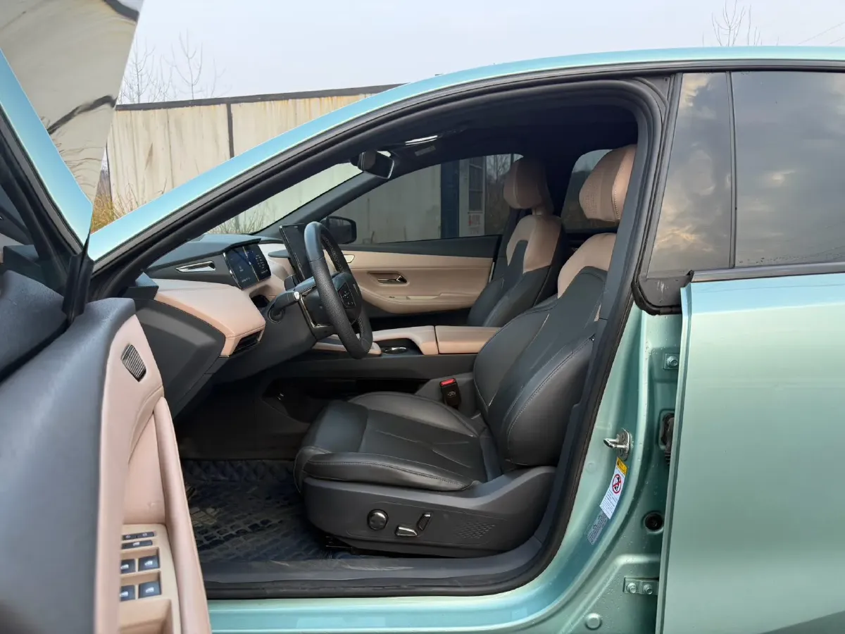 2022 DongFeng Forthing LingZhi EV BEV 68.4KWH,autocango,china used car exporter,china ev exporter,chinese used car exporter,chinese used ev exporter