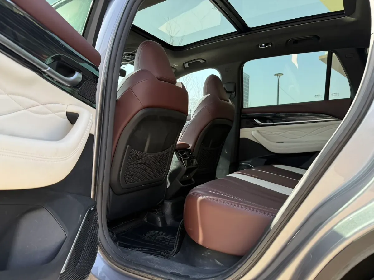 2021 Geely Monjaro 2.0T 218HP L4 7DCT,autocango,china used car exporter,china ev exporter,chinese used car exporter,chinese used ev exporter