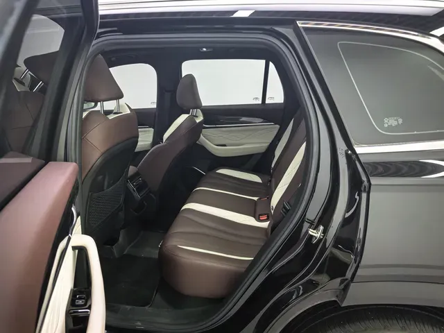 2024 Geely Monjaro 2.0T 238HP L4 8AT,autocango,china used car exporter,china ev exporter,chinese used car exporter,chinese used ev exporter