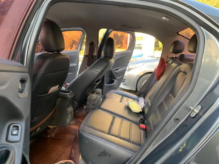 2017 Citroen Elysee 1.6L 117HP L4 5MT,autocango,china used car exporter,china ev exporter,chinese used car exporter,chinese used ev exporter