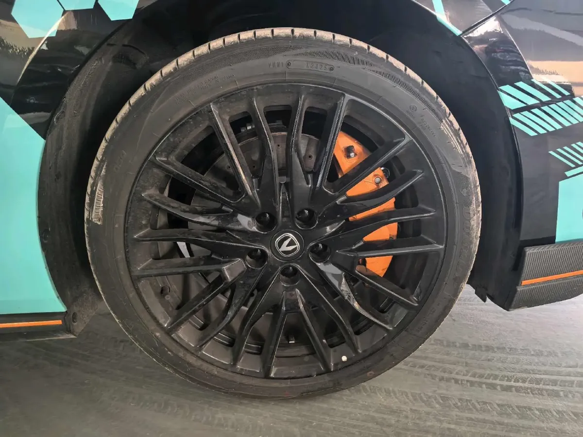 2025 ChangAn UNI-V 2.0T 245HP L4 8AT,autocango,china used car exporter,china ev exporter,chinese used car exporter,chinese used ev exporter